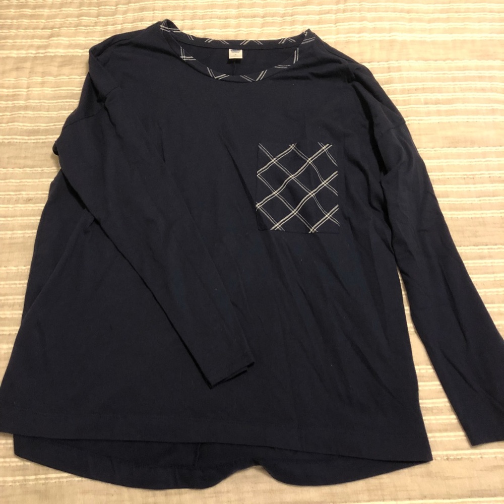 Old Navy Long-sleeve Tee